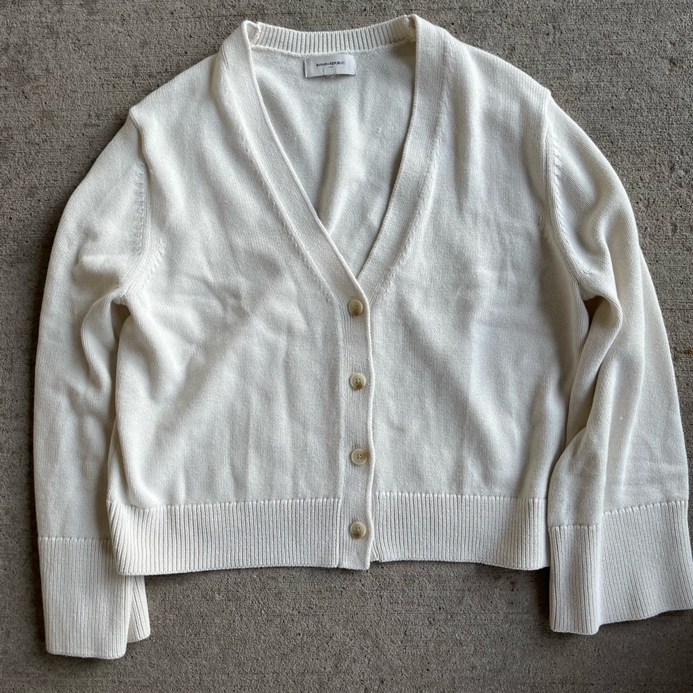 Banana Republic chunky knit cream white wide bell sleeve sweater NWOT